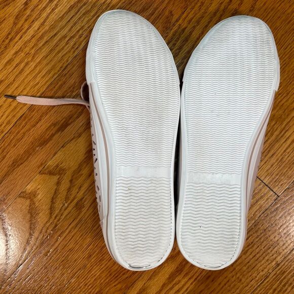 Restricted | Blush Pink Eyelet Sneakers | Size 9 - Picture 7 of 11